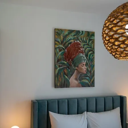 Vila Eden, Luxus Trifft Idylle Ádhele